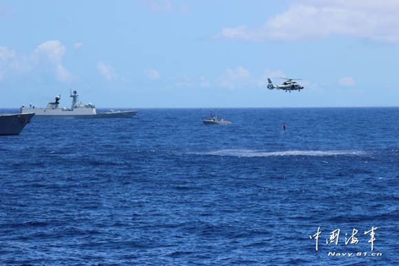 資料圖:中美聯合搜救演習,美軍很重視出動巡洋艦。